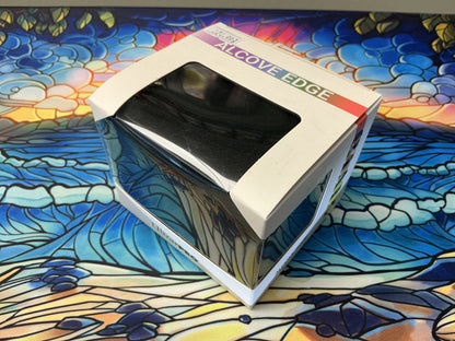 UltraPro Deckbox: Alcove Edge 100+ Vivid (Black)